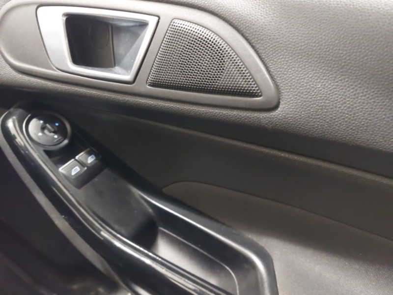 Used Ford Fiesta 2015 for sale - 76556197: Photo 19