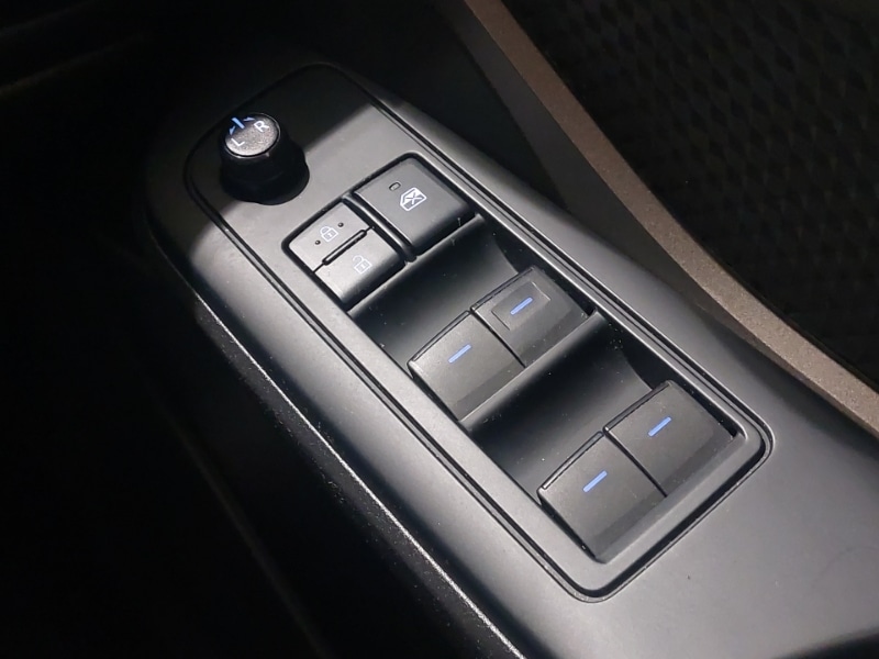 Used Toyota C-HR 2023 for sale - 77908134: Photo 19