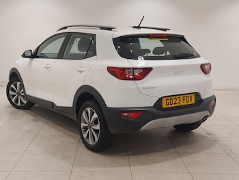 Used Kia Stonic 2023 for sale - 79348128: Photo