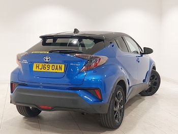 Used Toyota C-HR 2019 for sale - 79339425: Photo