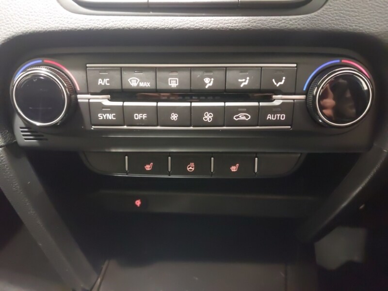 Used Kia XCeed 2023 for sale - 76058624: Photo 13