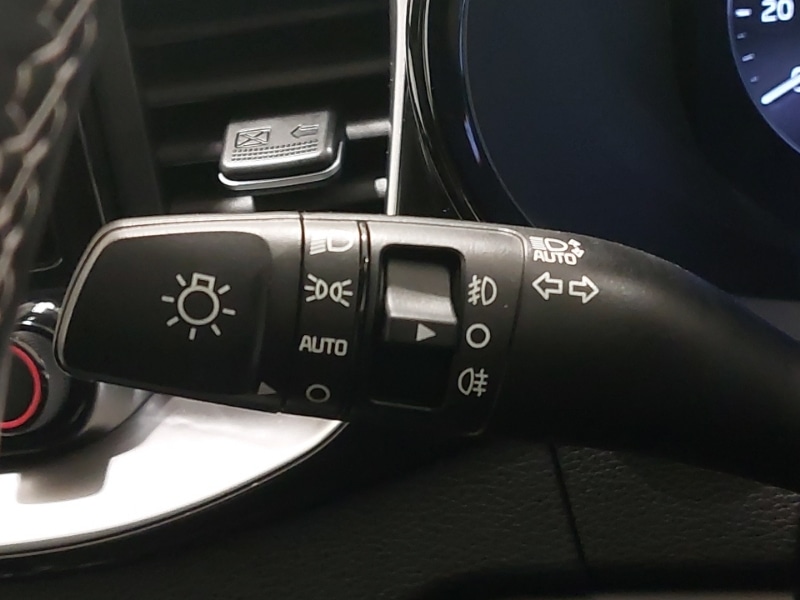 Used Kia XCeed 2023 for sale - 76058624: Photo 18