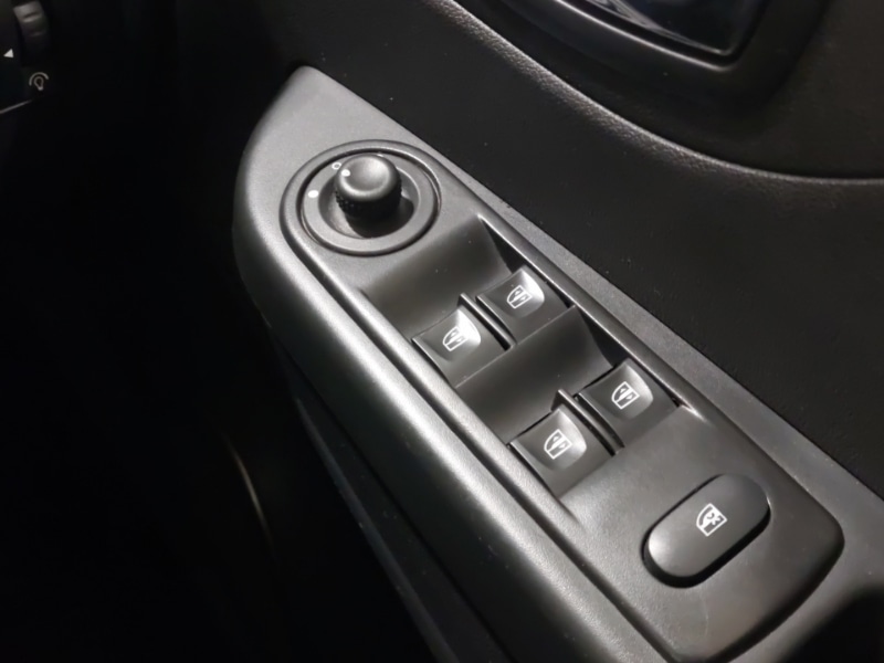 Used Renault Captur 2017 for sale - 78099434: Photo 19