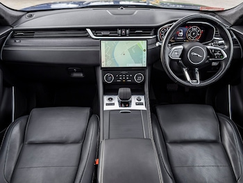 Used Jaguar F-Pace 2021 for sale - 76498355: Photo