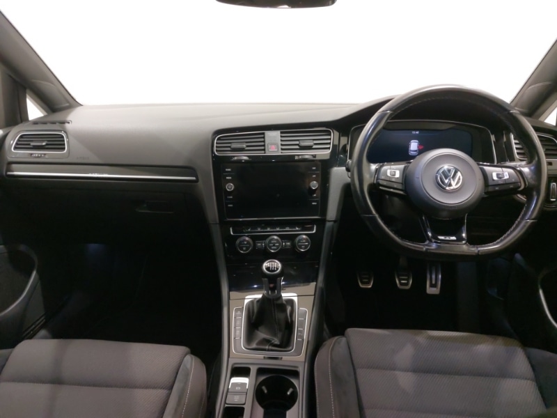 Used Volkswagen Golf 2017 for sale - 76108066: Photo 2