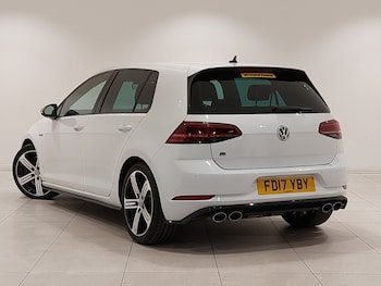 Used Volkswagen Golf 2017 for sale - 76108066: Photo 3