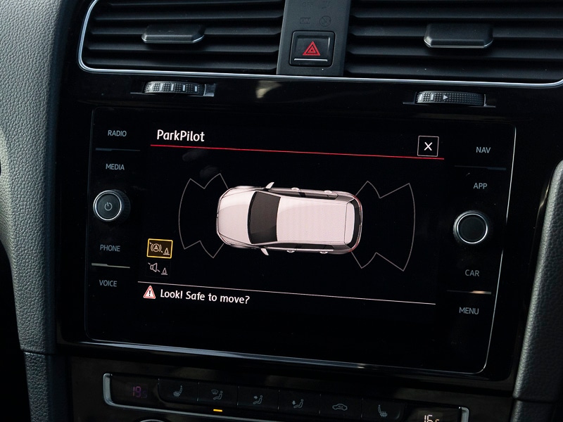 Used Volkswagen Golf 2018 for sale - 76947450: Photo 9