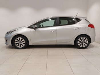 Used Kia Ceed 2017 for sale - 76579045: Photo