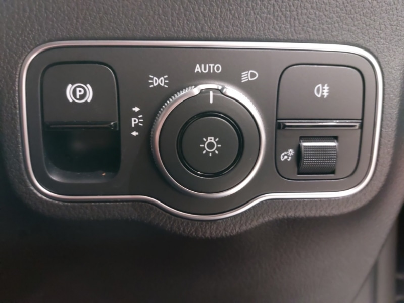 Used Mercedes-Benz EQA 2023 for sale - 76393313: Photo 18