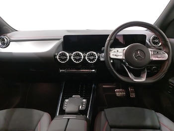 Used Mercedes-Benz EQA 2023 for sale - 76393313: Photo