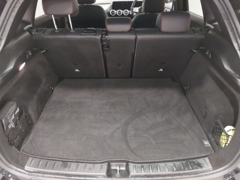 Used Mercedes-Benz EQA 2023 for sale - 76393313: Photo 8