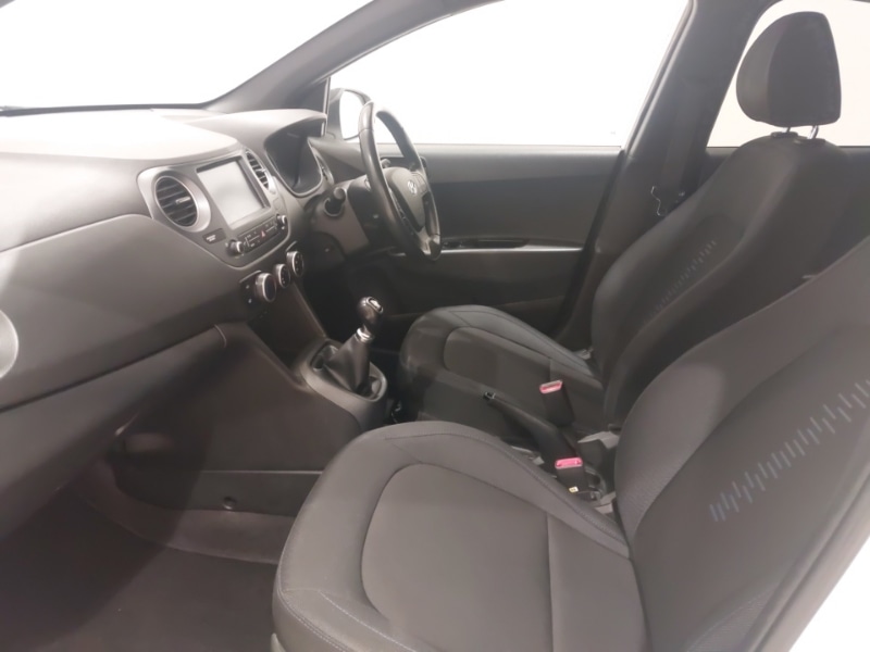 Used Hyundai i10 2019 for sale - 76959255: Photo 5