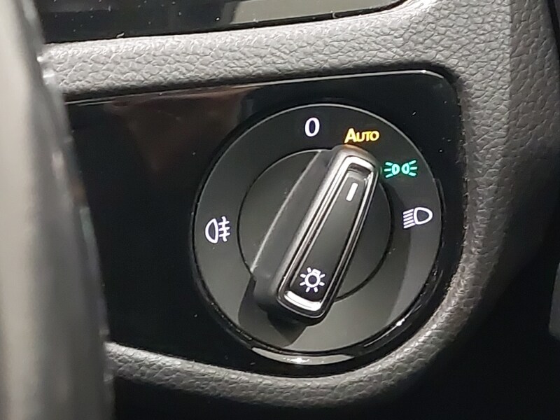 Used Volkswagen Golf 2020 for sale - 77721945: Photo 17