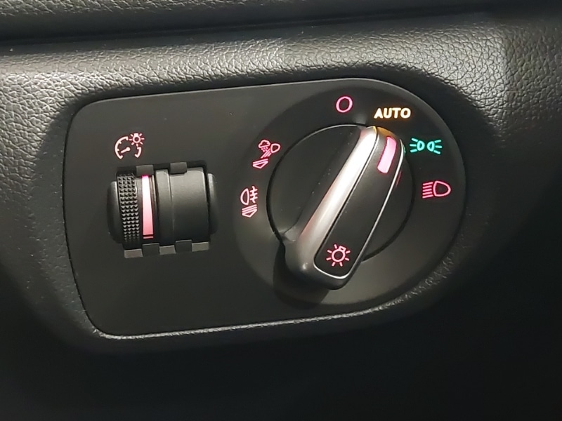 Used Audi Q3 2015 for sale - 77580520: Photo 18