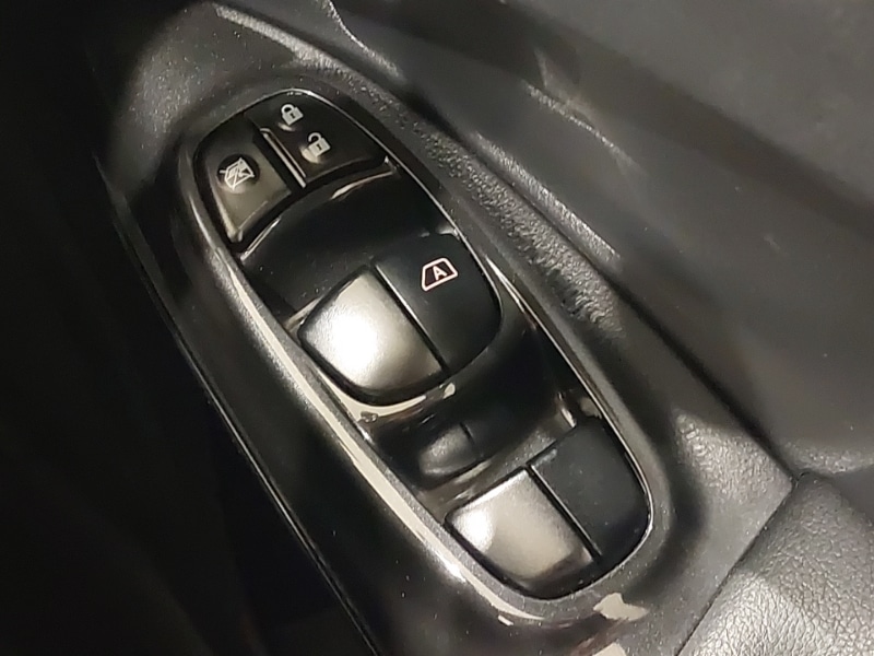 Used Nissan Juke 2018 for sale - 76983419: Photo 19