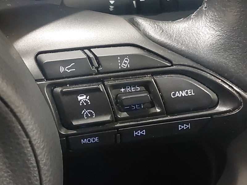 Used Toyota Yaris Cross 2022 for sale - 76699930: Photo 17