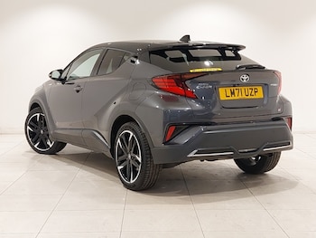 Used Toyota C-HR 2021 for sale - 75668979: Photo