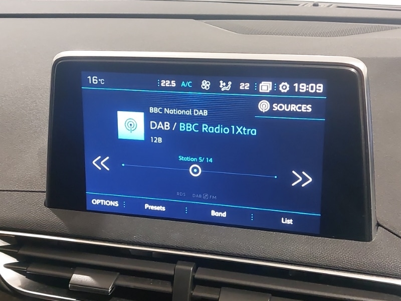 Used Peugeot 3008 2019 for sale - 76614032: Photo 10