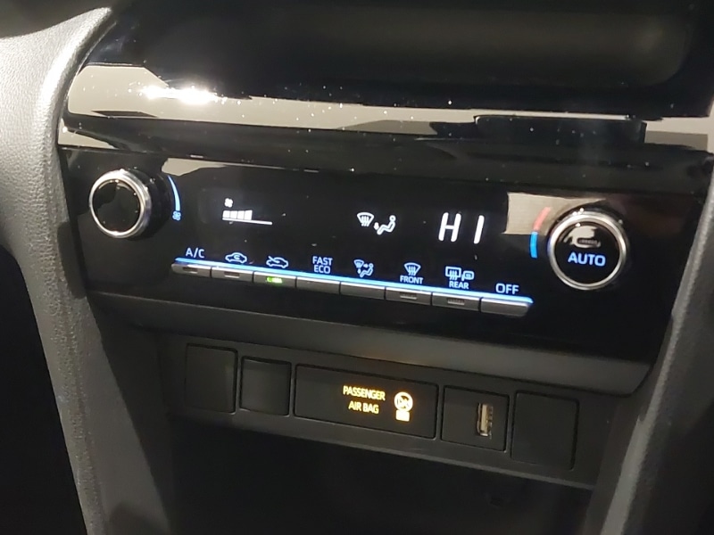 Used Toyota Yaris Cross 2022 for sale - 77232754: Photo 14