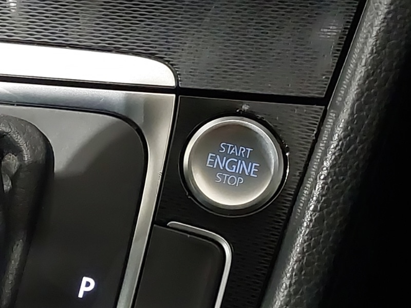 Used Volkswagen Golf 2017 for sale - 77448776: Photo 12