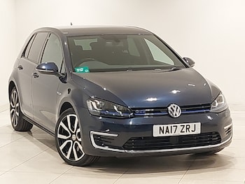 Used Volkswagen Golf 2017 for sale - 77448776: Photo
