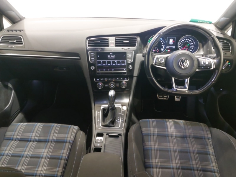 Used Volkswagen Golf 2017 for sale - 77448776: Photo 2