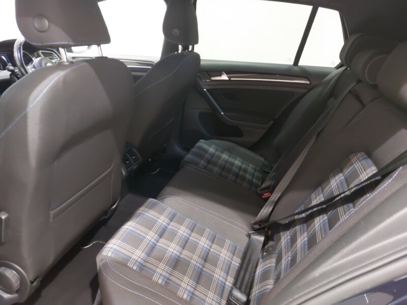 Used Volkswagen Golf 2017 for sale - 77448776: Photo 6