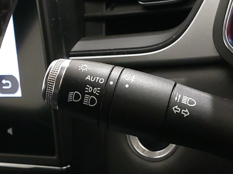 Used Renault Captur 2020 for sale - 76403716: Photo 18