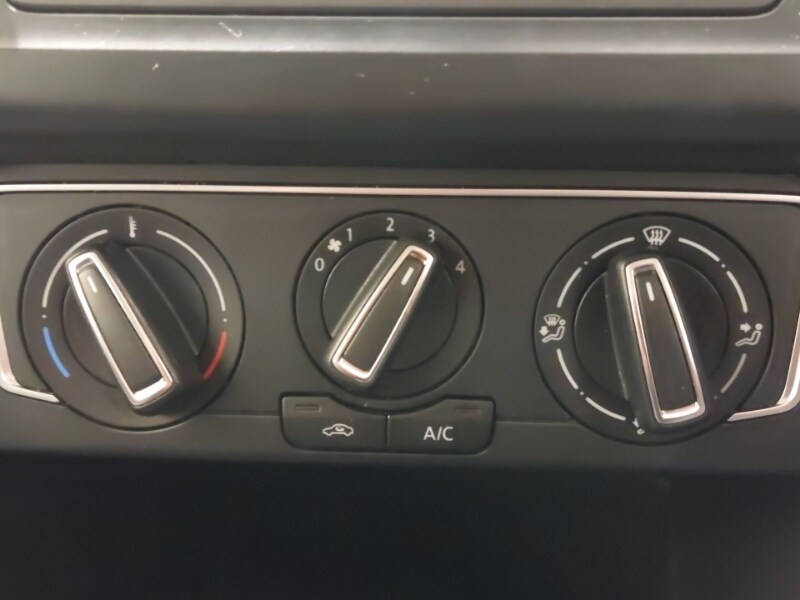 Used Volkswagen Polo 2016 for sale - 77197729: Photo 12