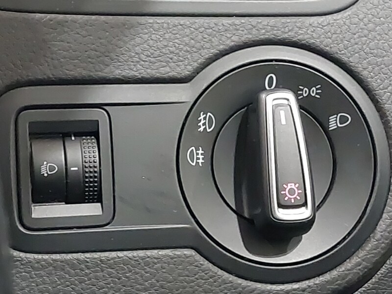 Used Volkswagen Polo 2016 for sale - 77197729: Photo 16