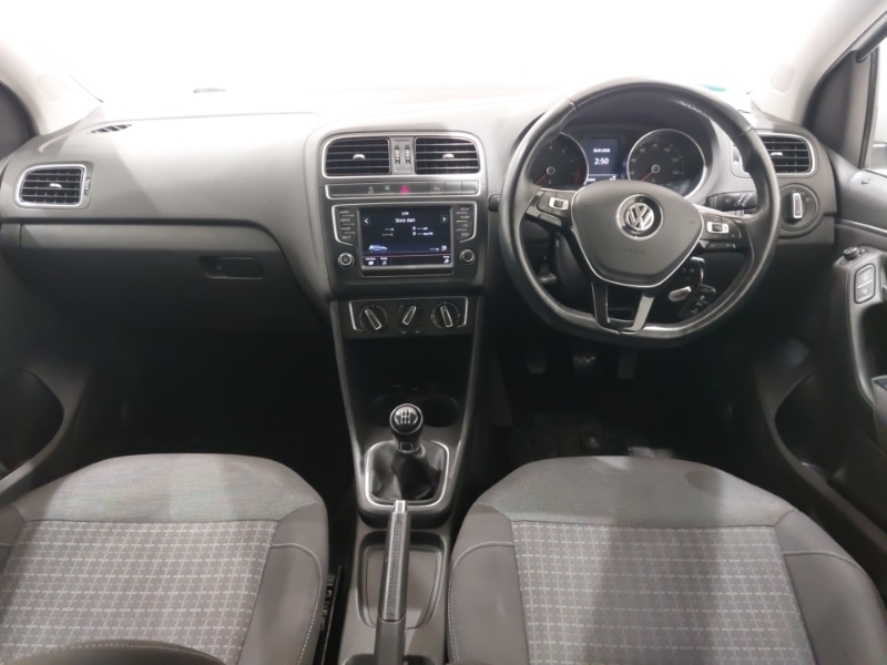 Used Volkswagen Polo 2016 for sale - 77197729: Photo 2