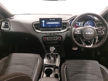 Used Kia Ceed 2024 for sale - 76166032: Photo 2