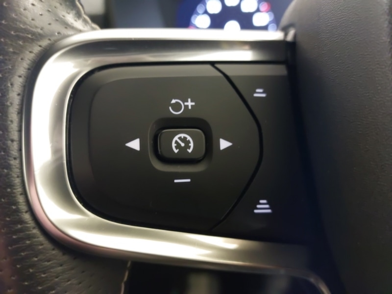 Used Volvo XC40 2021 for sale - 76397397: Photo 16