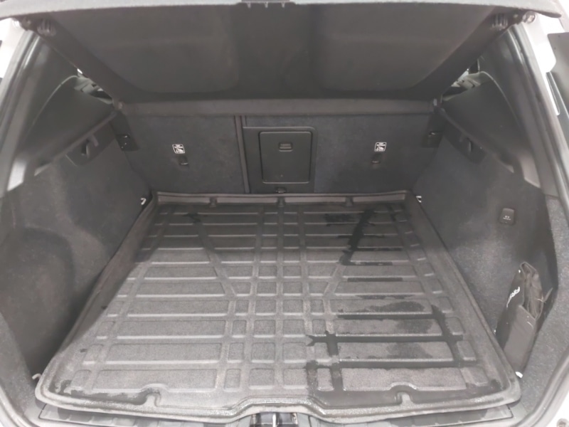 Used Volvo XC40 2021 for sale - 76397397: Photo 8