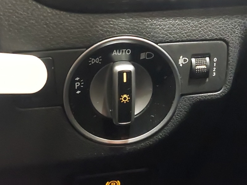 Used Mercedes-Benz A-Class 2017 for sale - 77333663: Photo 18