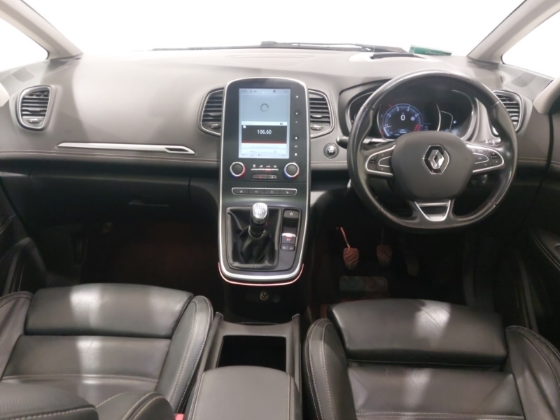 Used Renault Grand Scenic 2017 for sale - 77183587: Photo 2