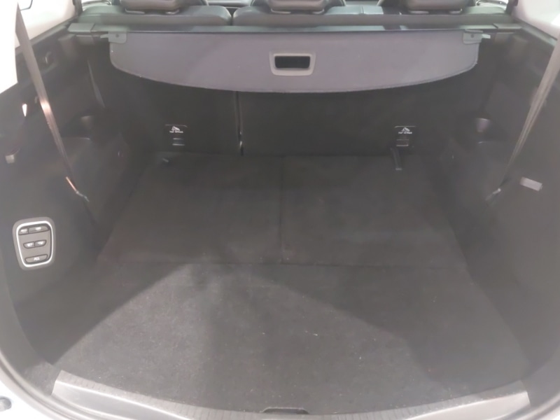 Used Renault Grand Scenic 2017 for sale - 77183587: Photo 8