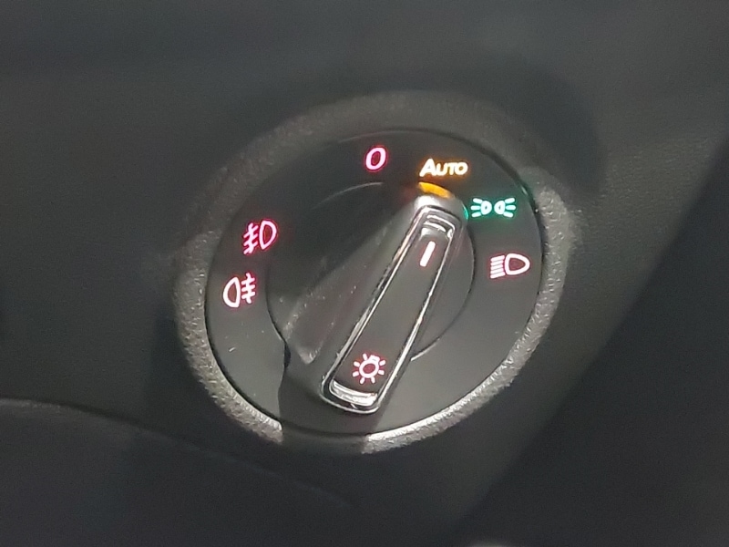 Used SEAT Leon 2019 for sale - 77393019: Photo 17