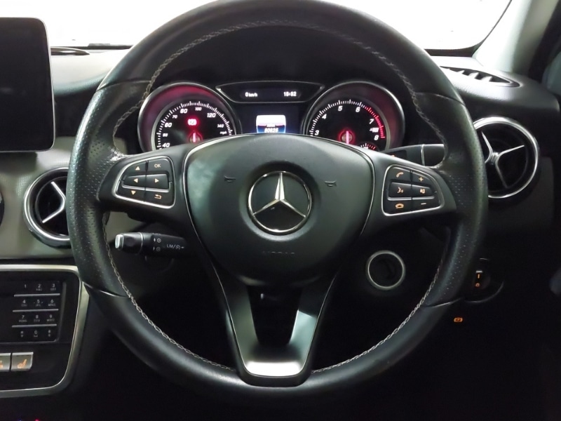 Used Mercedes-Benz GLA 2018 for sale - 76552775: Photo 10