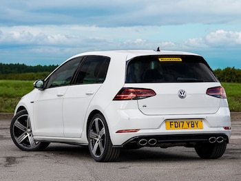 Used Volkswagen Golf 2017 for sale - 77058077: Photo
