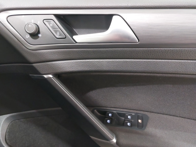 Used Volkswagen Golf 2019 for sale - 76354862: Photo 19