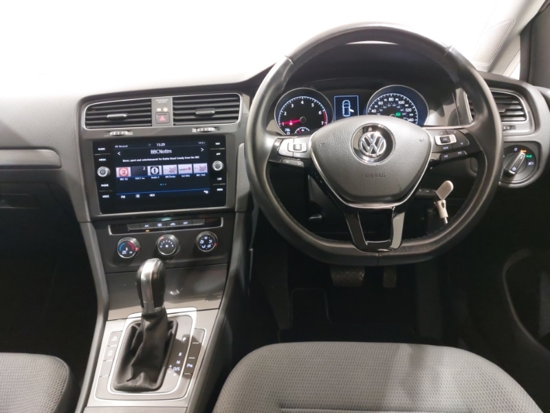 Used Volkswagen Golf 2019 for sale - 76354862: Photo 7