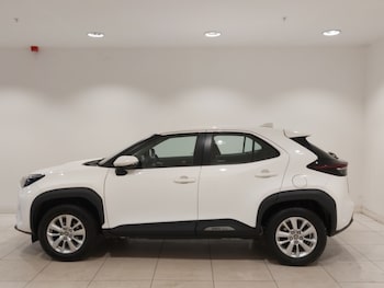 Used Toyota Yaris Cross 2023 for sale - 78901555: Photo