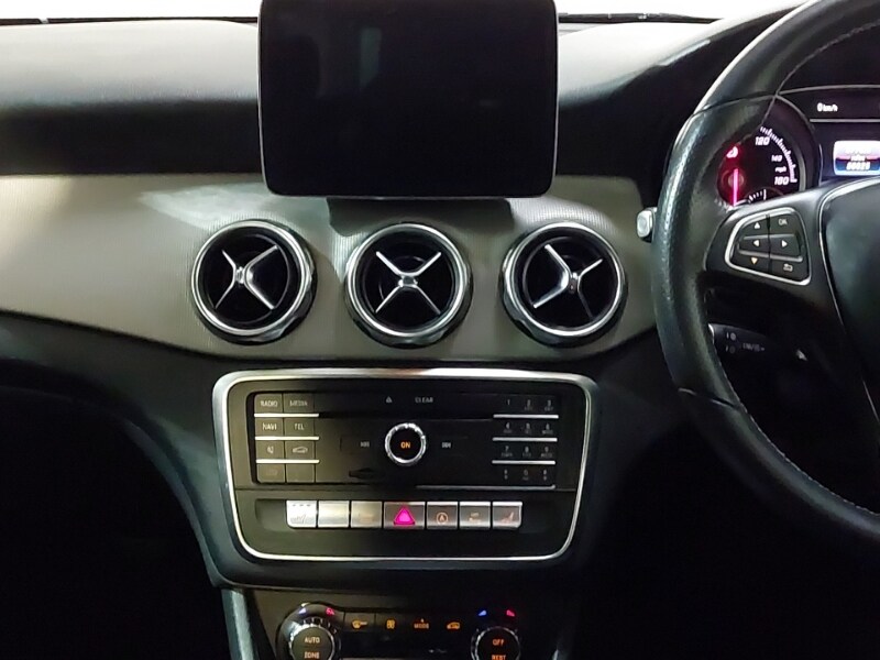 Used Mercedes-Benz GLA 2018 for sale - 76696196: Photo 11