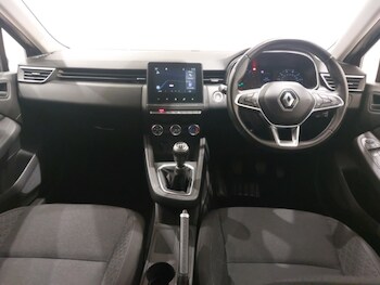 Used Renault Clio 2019 for sale - 78442100: Photo