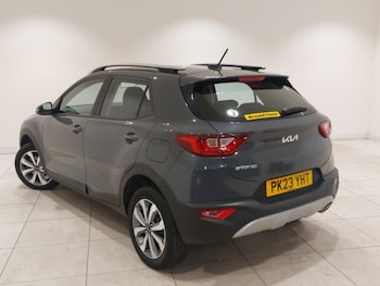Used Kia Stonic 2023 for sale - 79336418: Photo