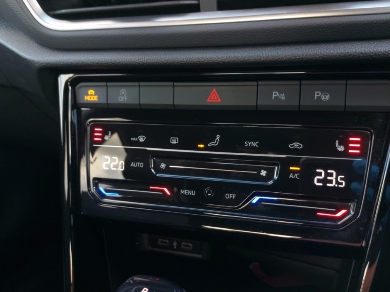 Used Volkswagen T-Roc 2022 for sale - 76384115: Photo 17