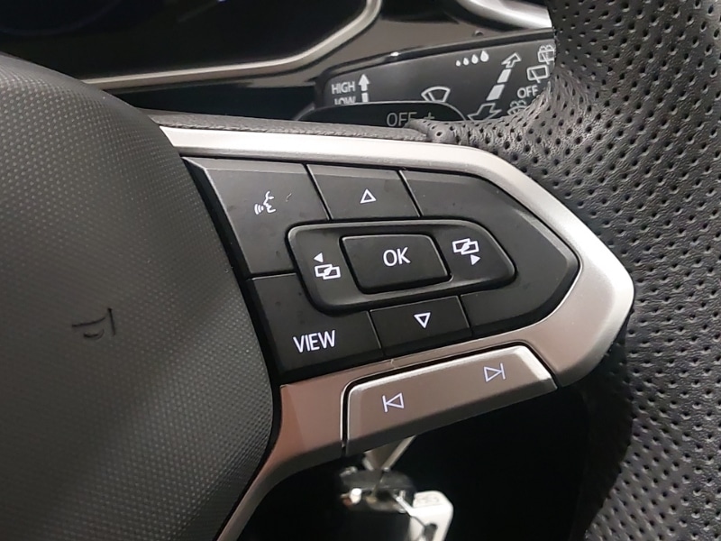 Used Volkswagen T-Roc 2025 for sale - 76970589: Photo 16