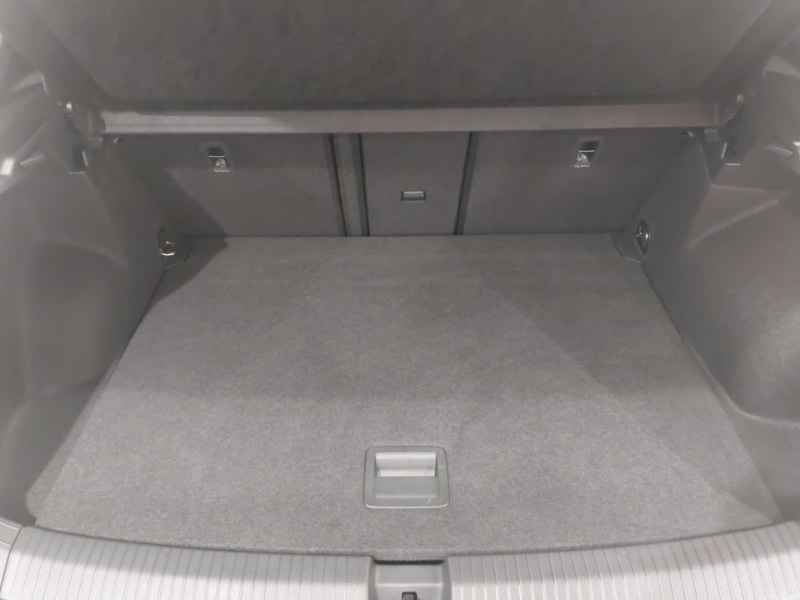 Used Volkswagen T-Roc 2025 for sale - 76970589: Photo 8