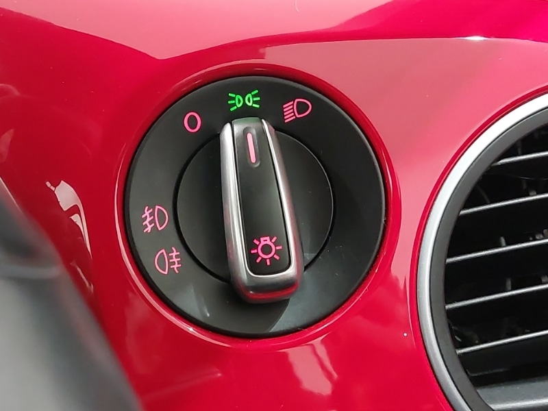 Used Volkswagen Beetle 2014 for sale - 77433385: Photo 16